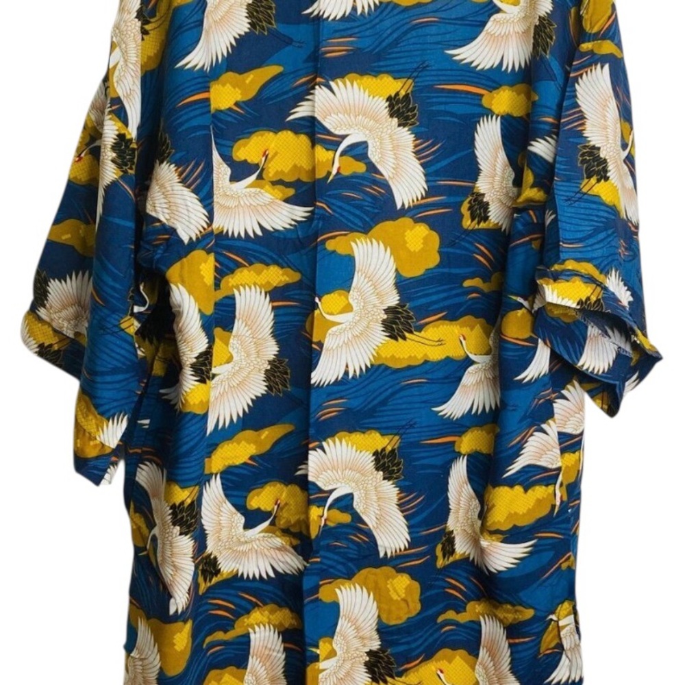 Kimono - Women's Flying Crane Print. One Size. Short Sleeve. - Picture 6 of 11